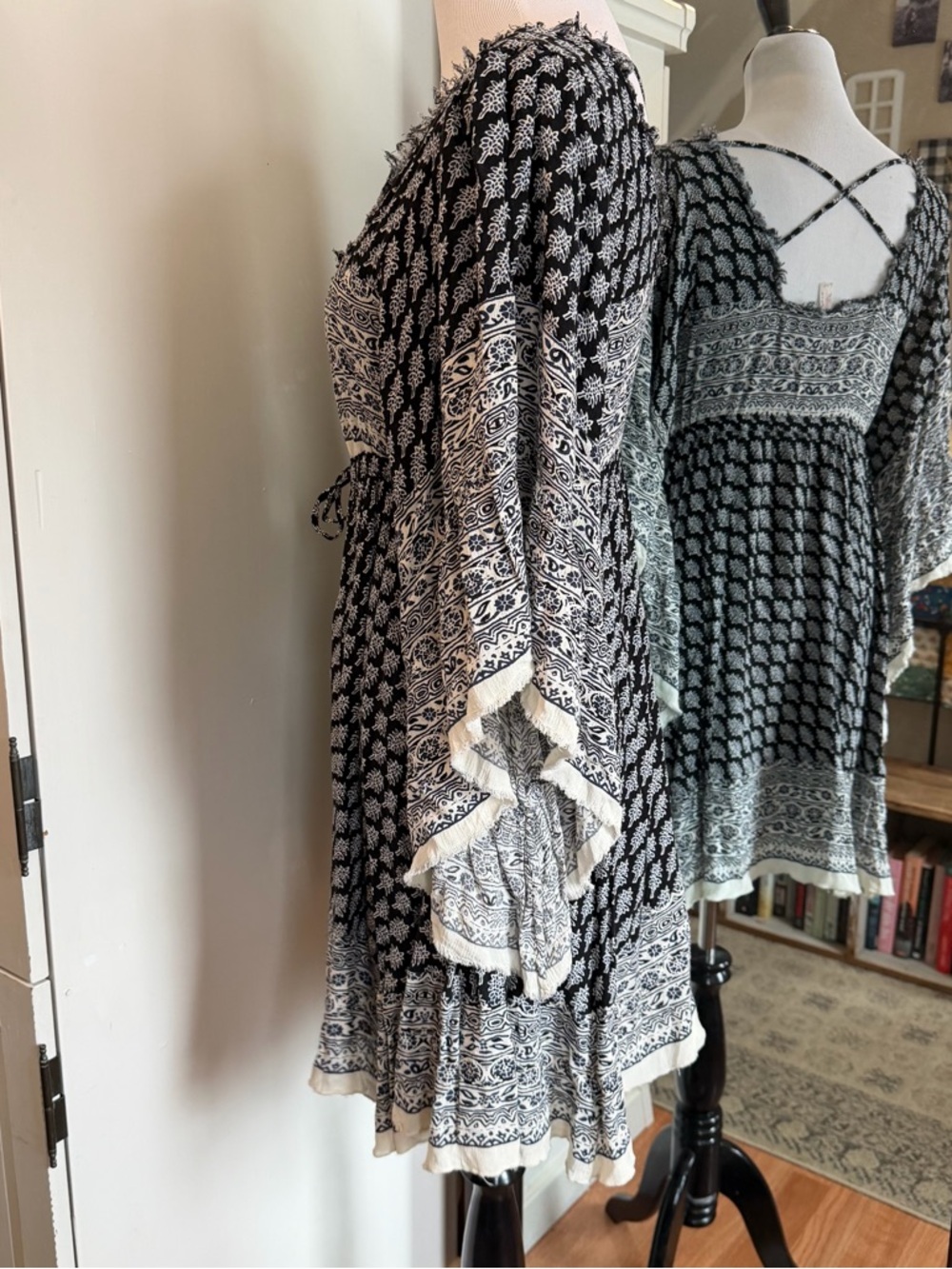 Free People Boho Black and White Printed Women’s Dress - Picture 4 of 7